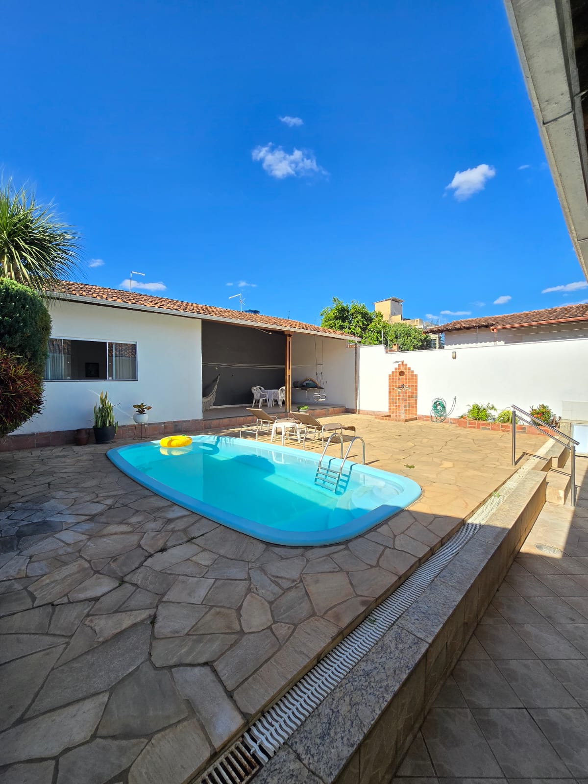VENDO ÓTIMA CASA NO JARDIM ARIZONA
